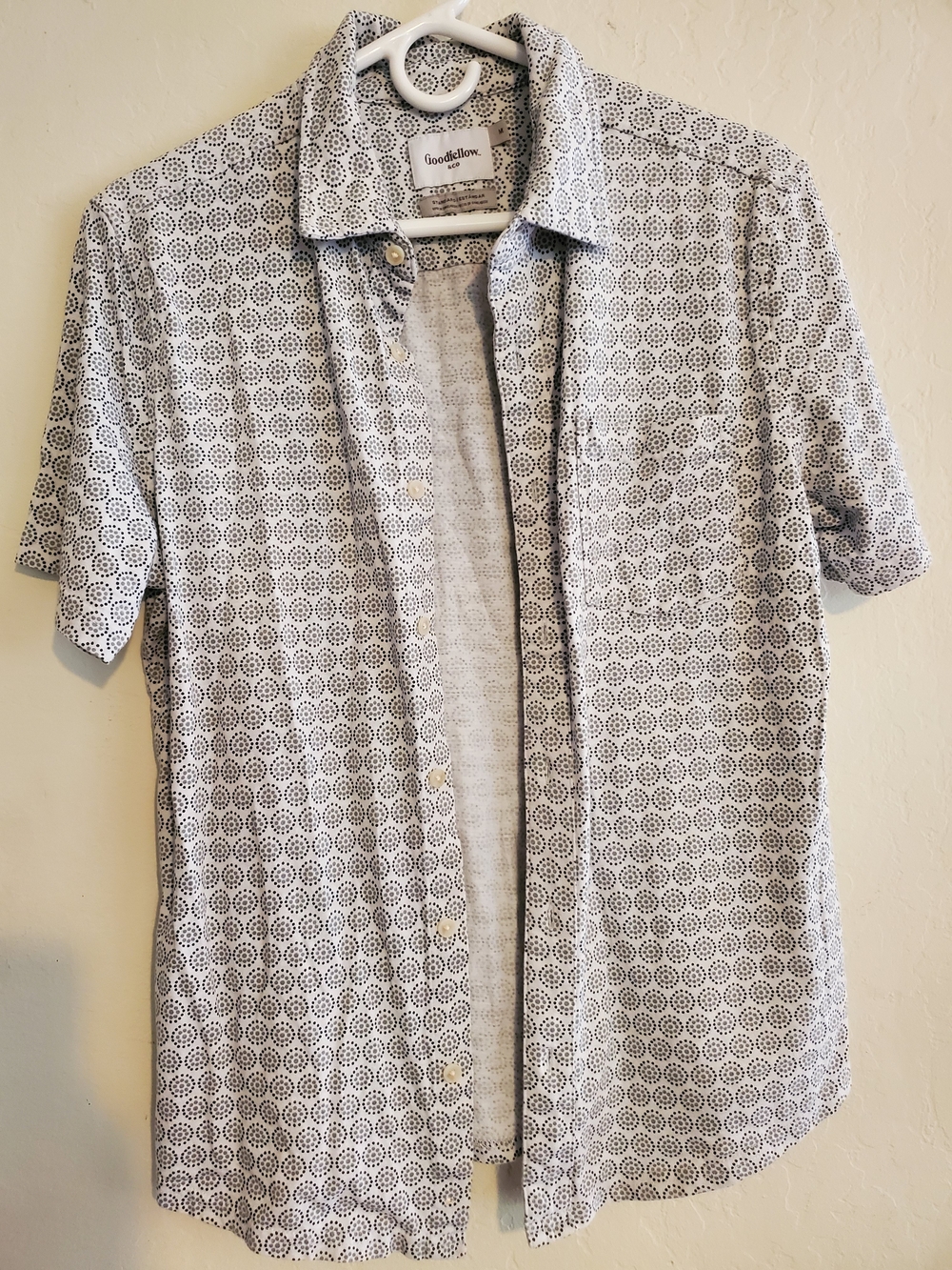 Goodfellow & Co Men’s Short Sleeve Button-Down Shirt - White/Blue Geo Print